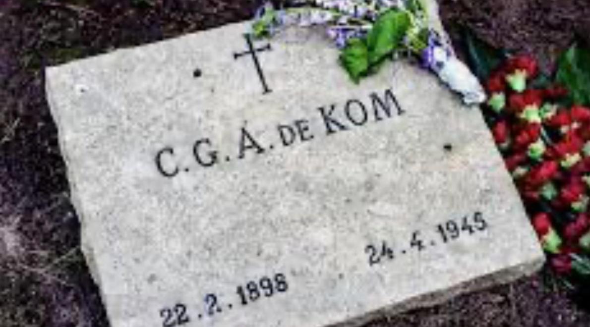 Anton de Kom grafsteen