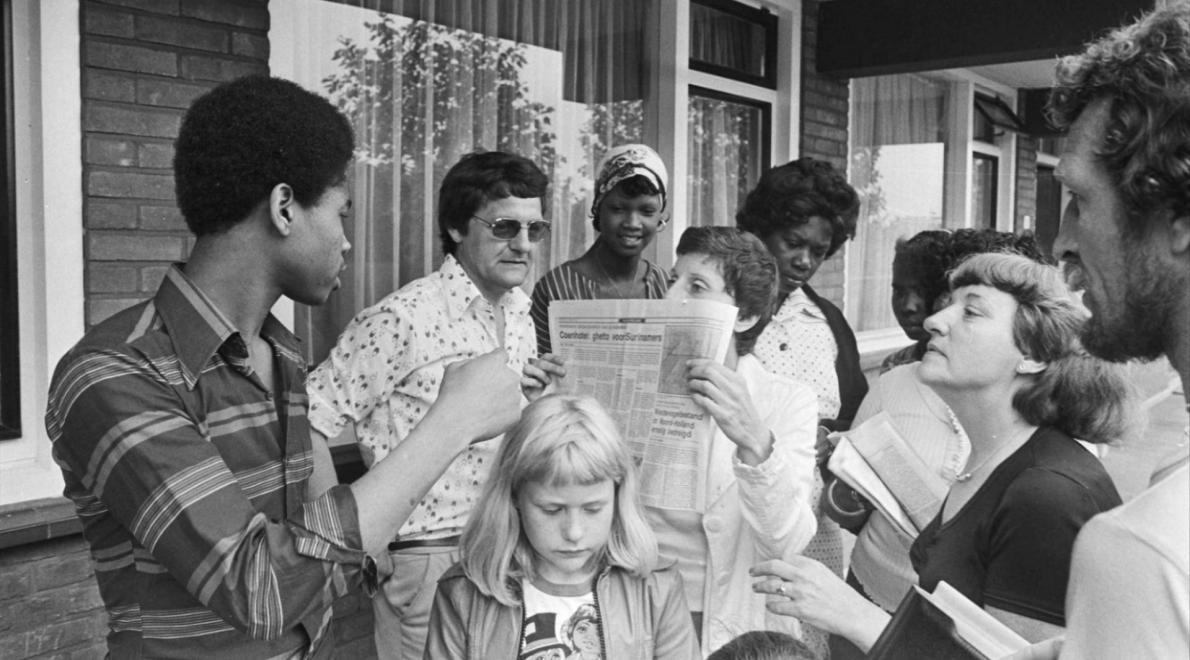 Andere Tijden - Geen Surinamer in de straat