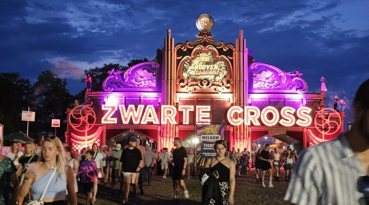 zwarte cross