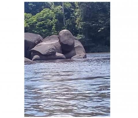 Onderweg.vanuitAtjoni.naar.de.dorpen