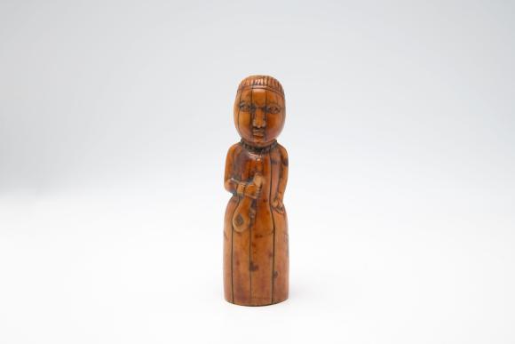 Beeld van staande man Kunstenaar onbekend; Afrika, Congo