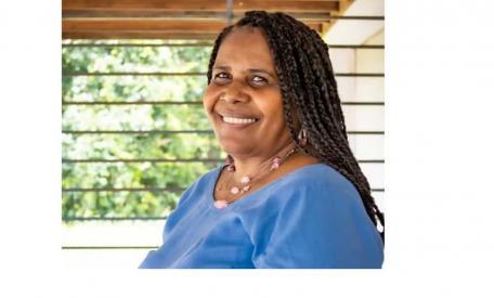 Olivia Smith Auteur Sem en Jazz gaan naar Suriname